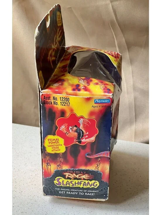 Playmates Primal Rage Slashfang Action Figure Sabretooth Strike Attack 1997 NRFB - Picture 4 of 10